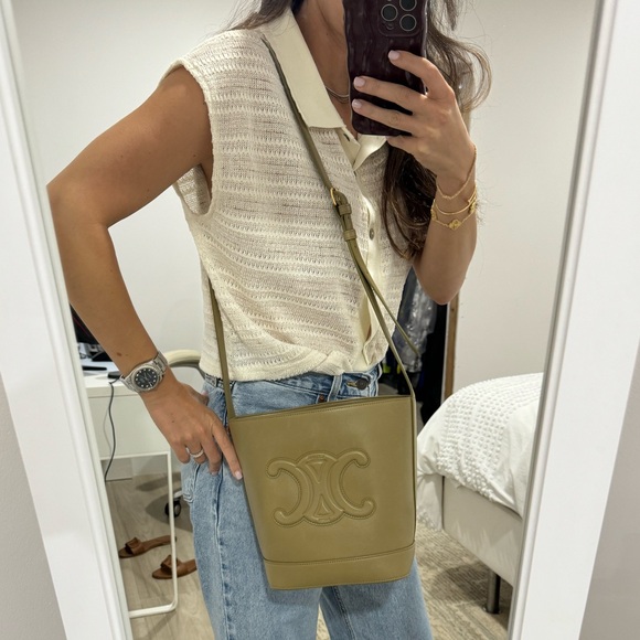 Celine Small Bucket Cuir Triomphe - Picture 3 of 13